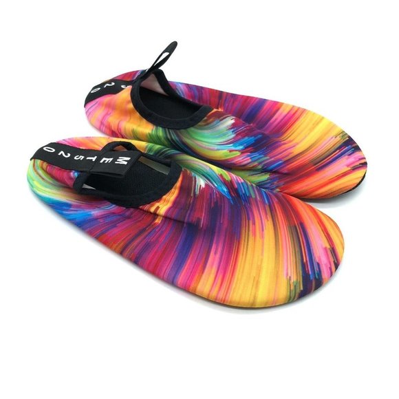 Met520 Girls Water Shoes Slip On Rainbow Striped Colorful 36/37 US 3/3.5 - Picture 1 of 4